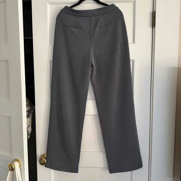 Lululemon Softstreme Pintuck Mid-Rise Pant Regular in Oil Grey - Picture 3 of 3